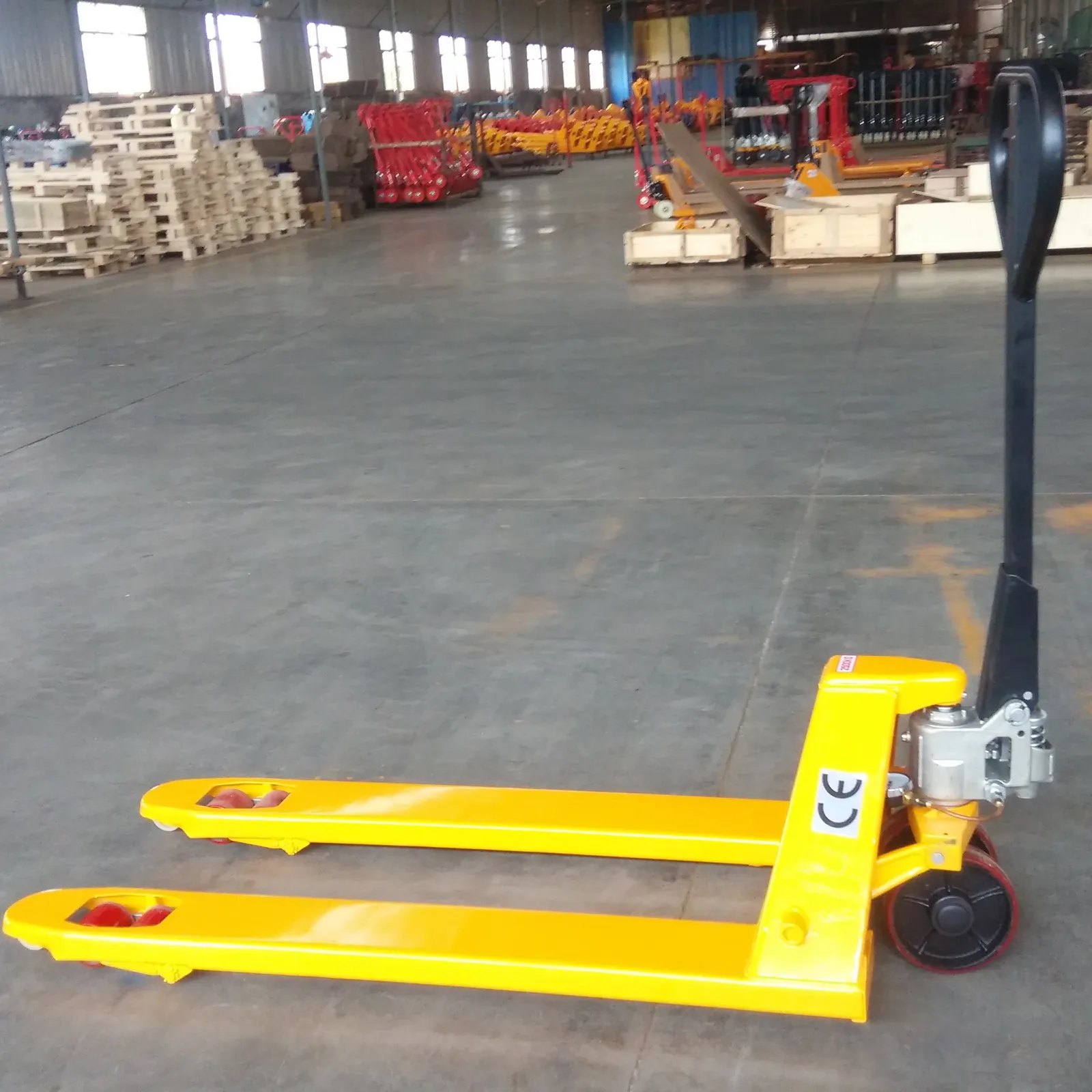 1500 kg-3000 kg Capacity Power Pallet Truck photo 1