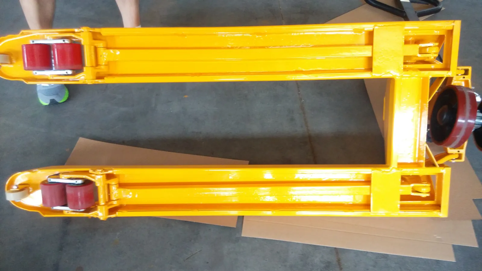 1500 kg-3000 kg Capacity Power Pallet Truck photo 5