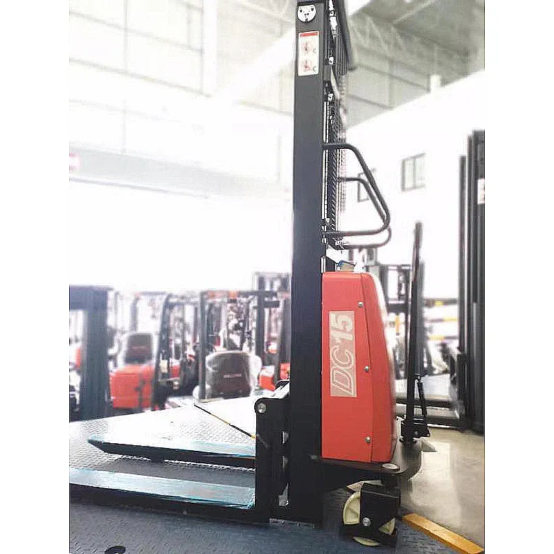 SEM1020 1000 kg-2000 kg Semi Electric Pallet Stacker detail 2