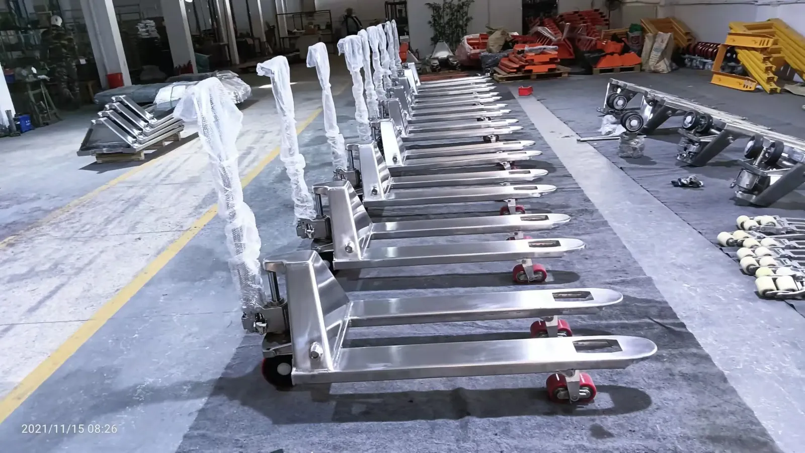 1.5t 2t 2.5t Hand Pallet Jack Truck photo 4