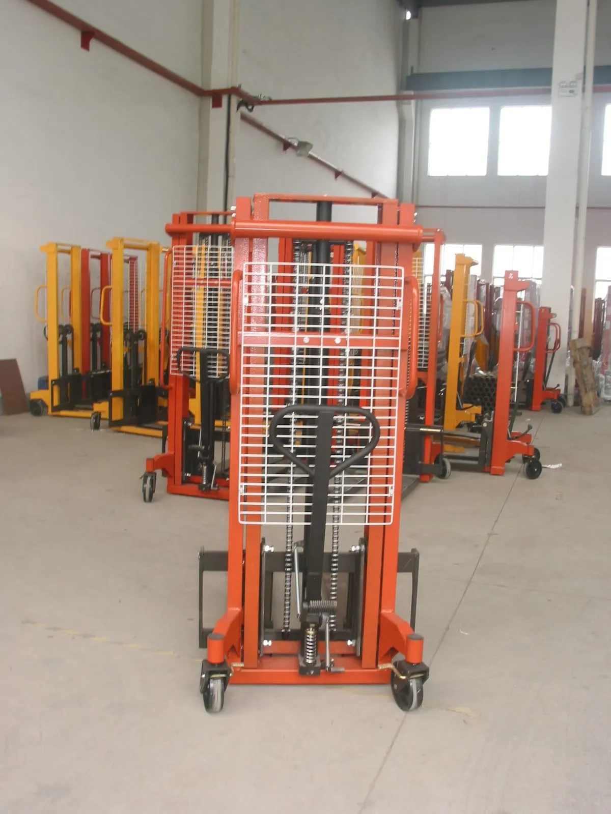 1 Ton Manual Pallet Stacker Hand Hydraulic Stacking Truck detail 3
