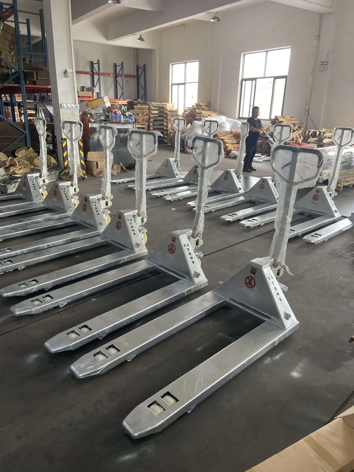 2t 2.5t 3t Galvanised Hand Pallet Stainless Steel Hand Pallet Jack photo 2