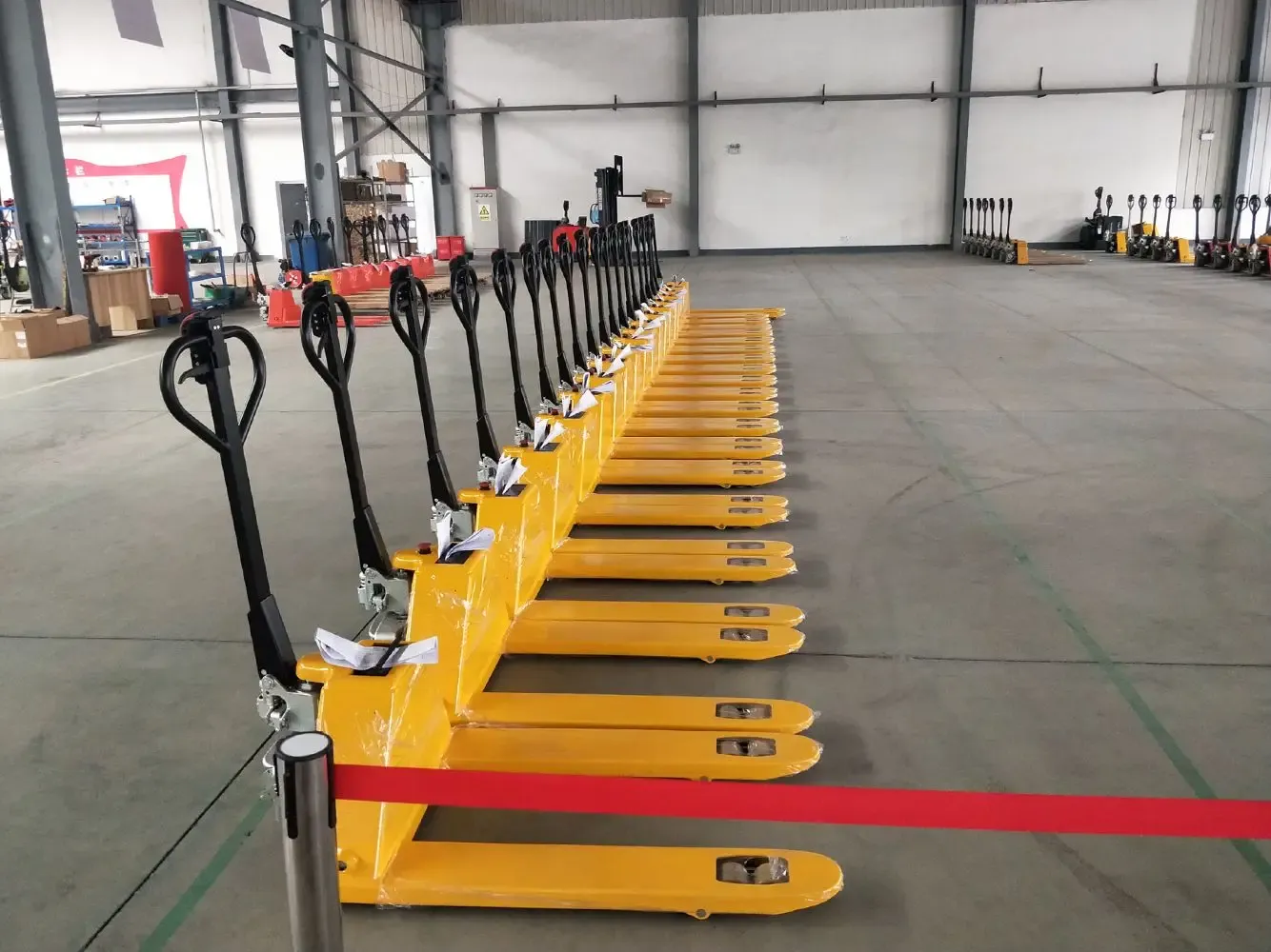 Manual Pallet Truck Type Transpallet Truck 1ton 2ton 3ton detail 3