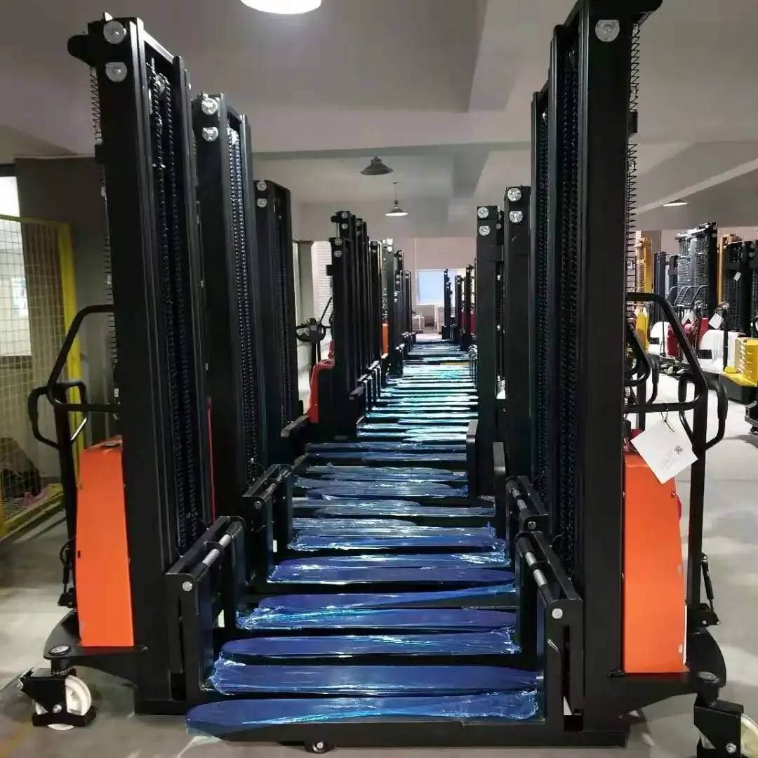 Semi-Electric Pallet Stacker 2000 kg photo 6