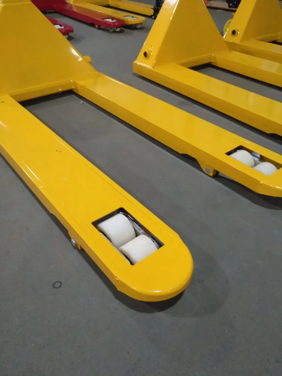 2000 kg 2Tons Manual Hand Pallet Truck Hydraulic detail 4