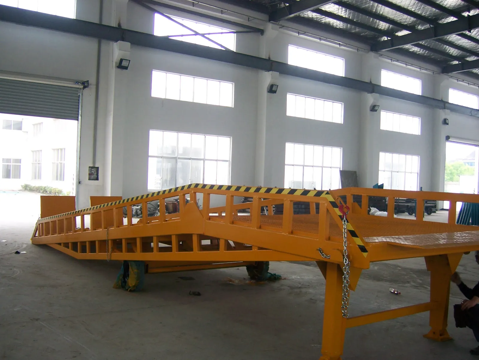 8T 10T 15T Mobile Hydraulic Dock Ramp Leveller photo 5