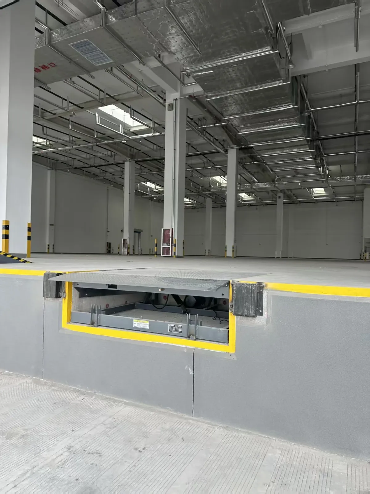 Factory Price Fixed Dock Leveller Hydraulic Dock photo 3