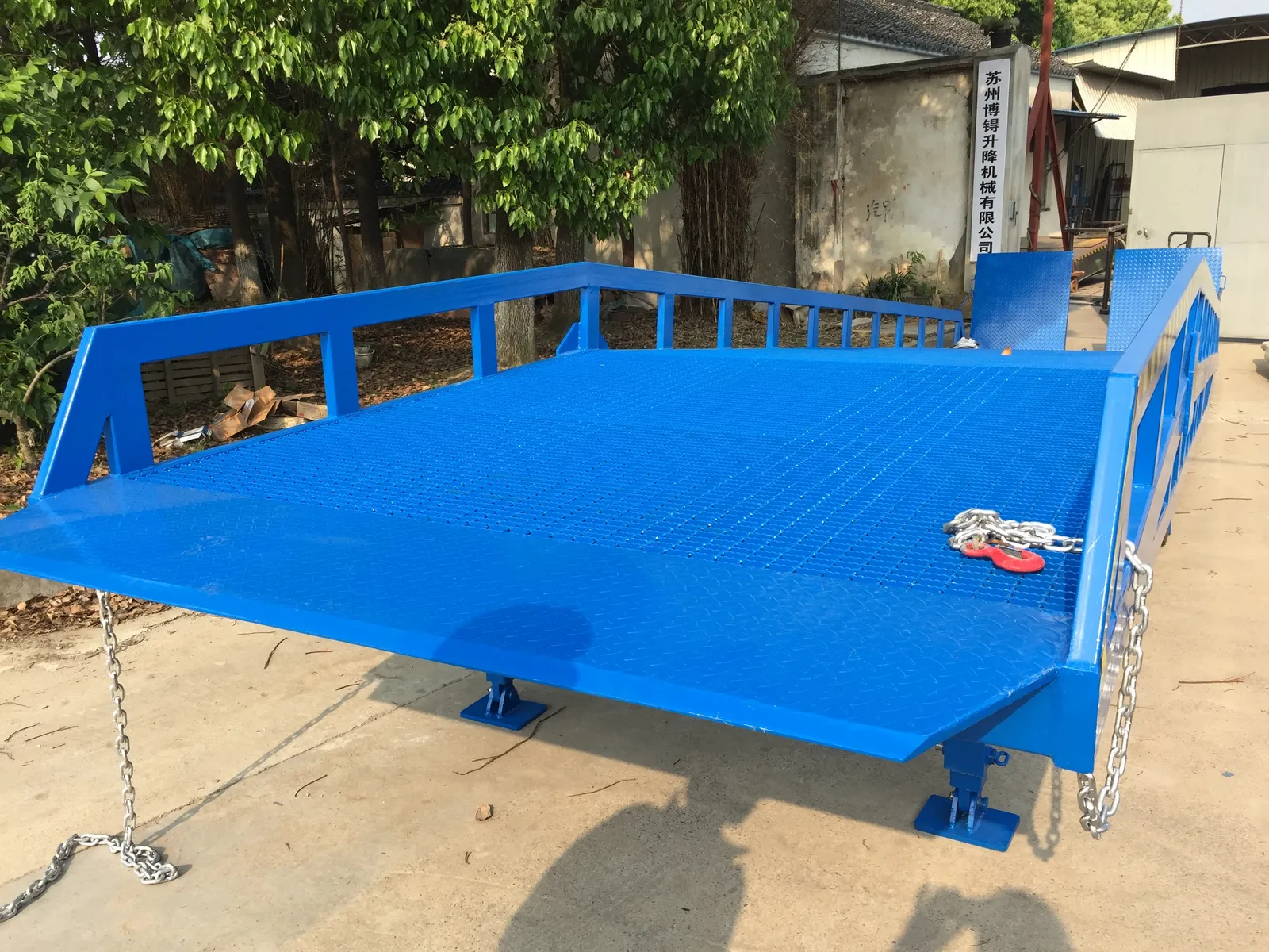 8t 10t 15t Moveable Load Ramp Forklift Truck Dock detail 2