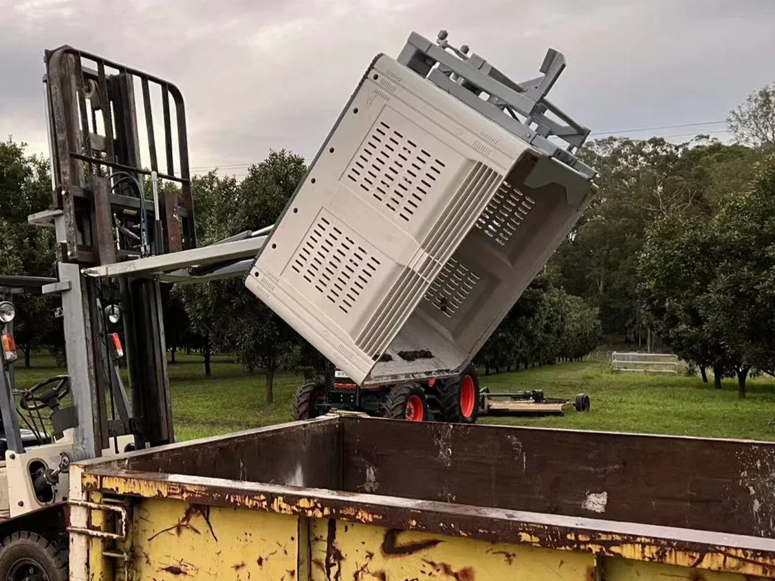 Heavy Duty Forklift Bin Tipper Forklift Attachment photo 2
