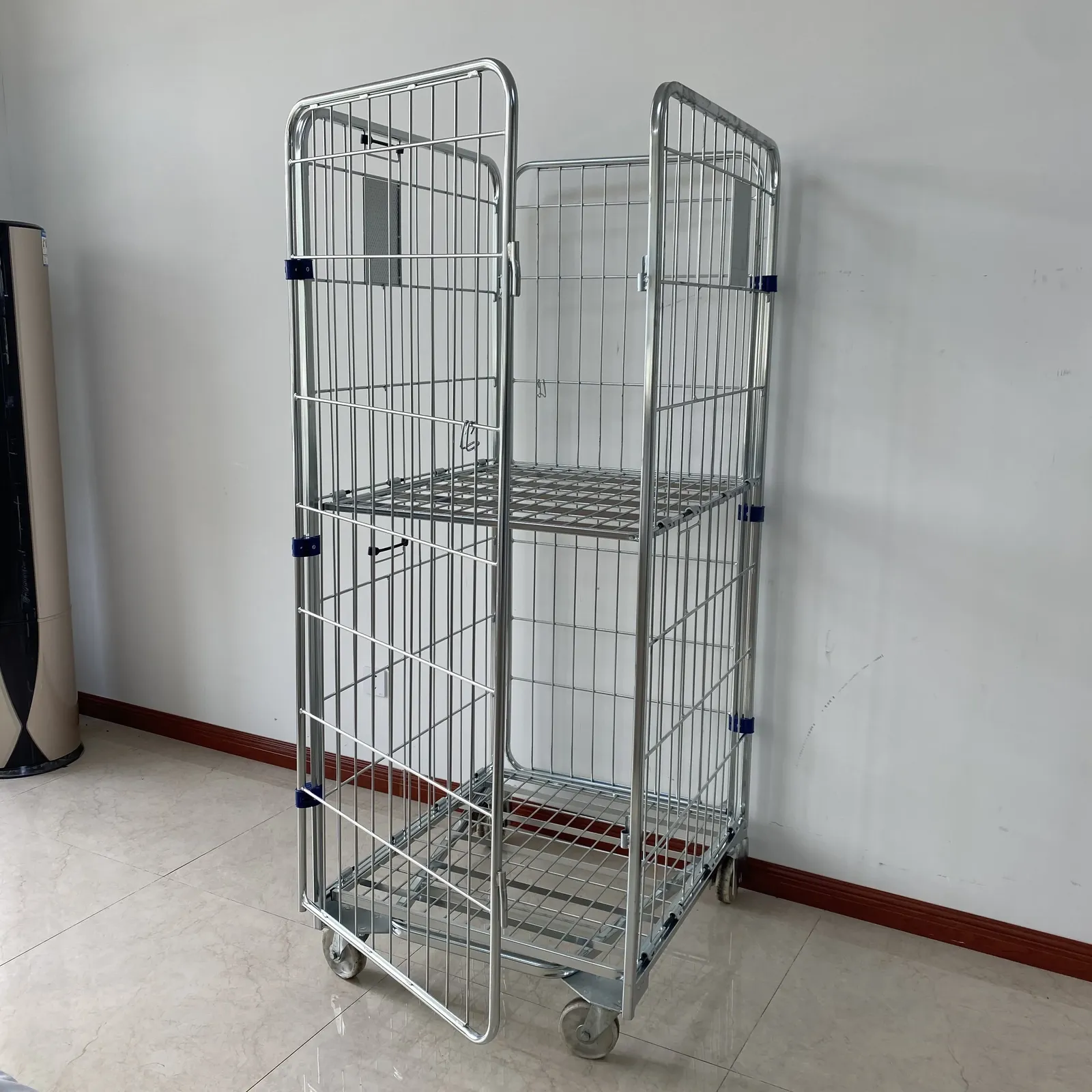Folding Mesh Roll Container with 5 in PU Wheels Waterproof detail 2