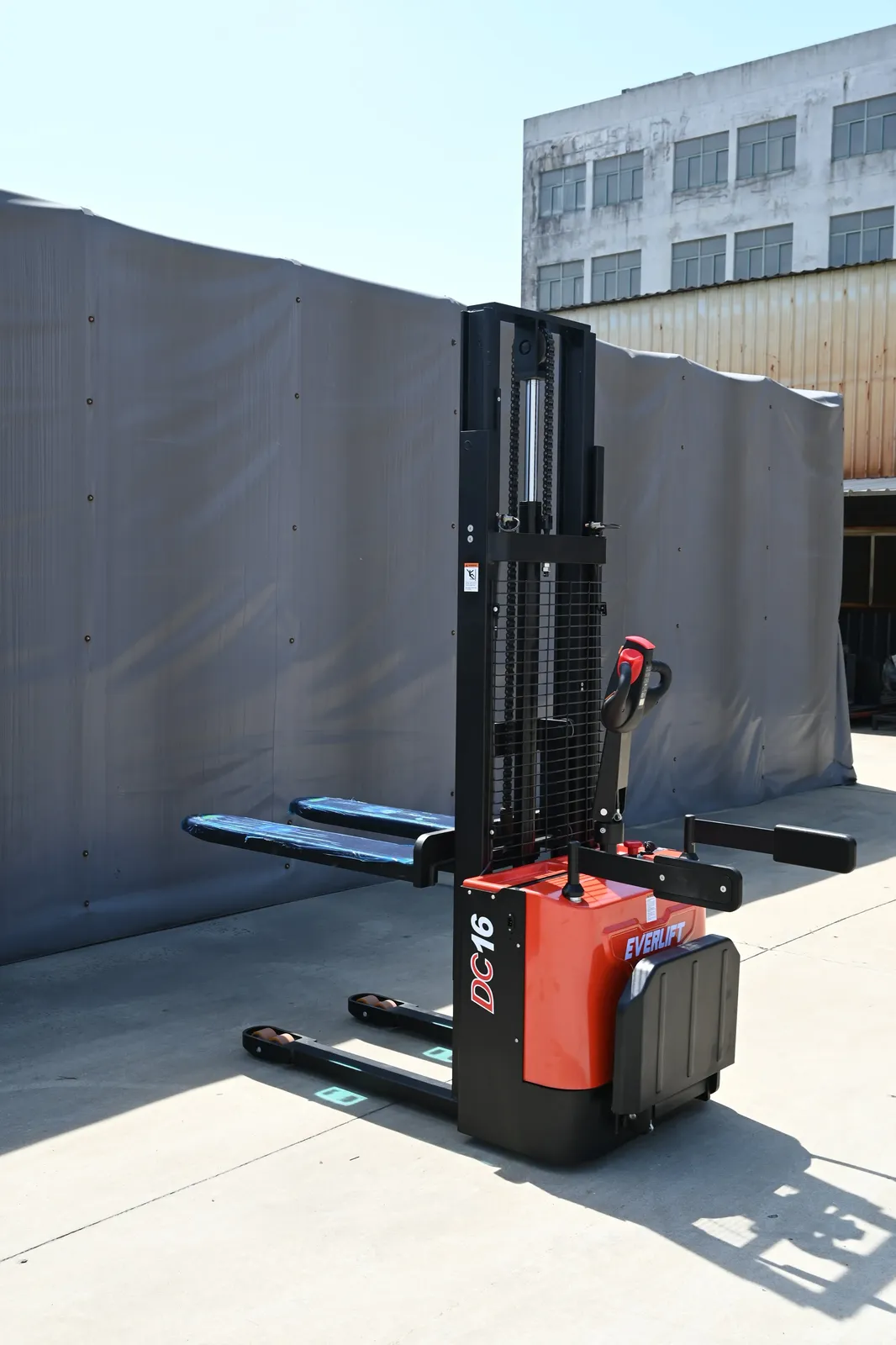 Electric Stacker Pallet Forklift Walkie Warehouse detail 5