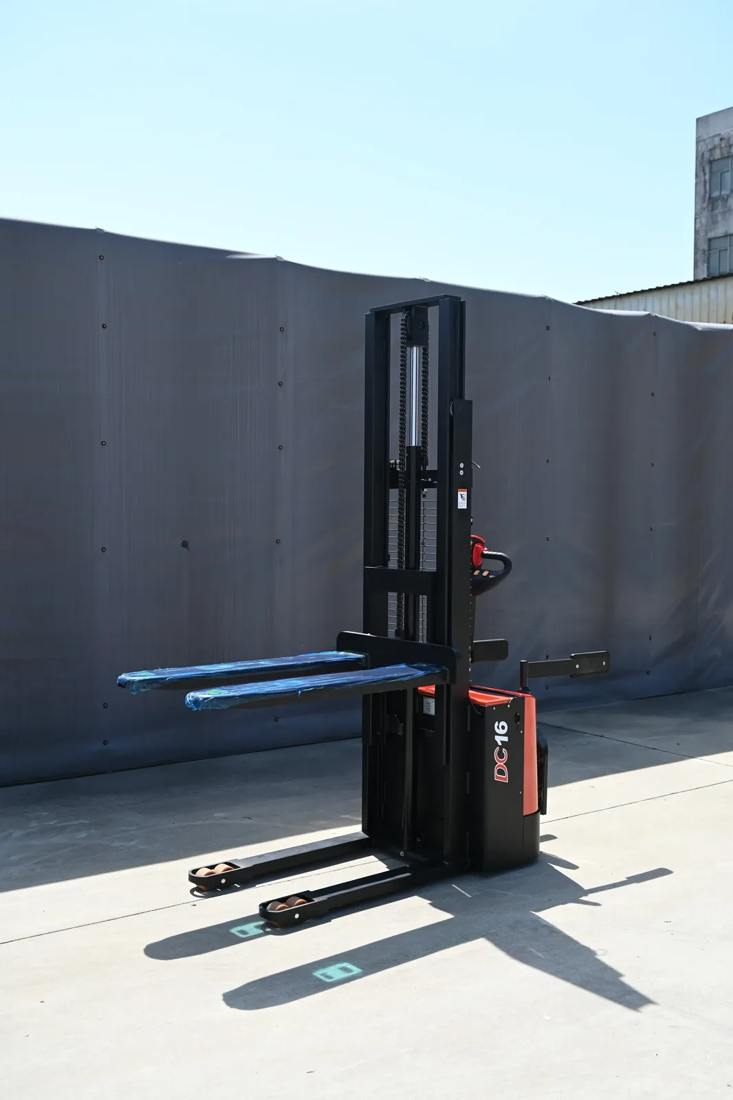 Electric Stacker Pallet Forklift Walkie Warehouse photo 4