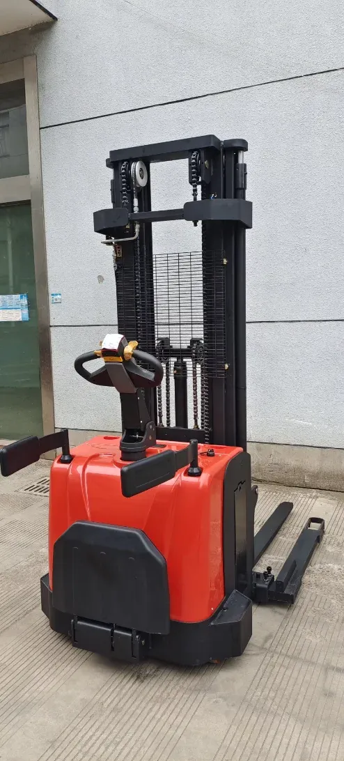 1500 to 2000 kg Walkie Full Free Lift 4300mm Mast 24V 210Ah detail 5