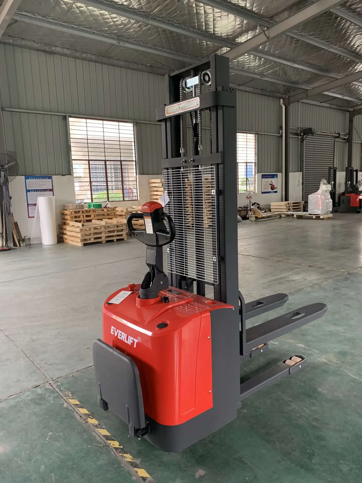 Electric Pallet Stacker, Stand-on Stacker, Ride-on detail 8