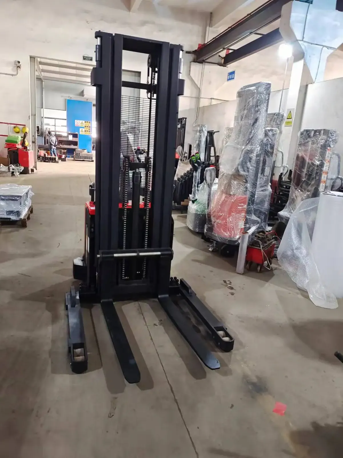 Electric Pallet Stacker, Triplex Mast Stacker, 6m detail 2
