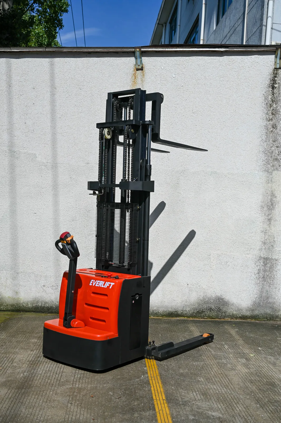 Straddle Stacker, Electric Pallet Stacker, 1.5-2 Ton detail 8