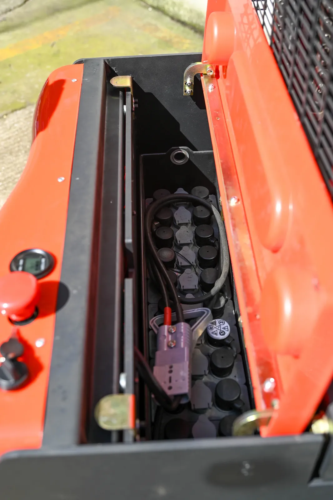 Straddle Stacker, Electric Pallet Stacker, 1.5-2 Ton photo 6