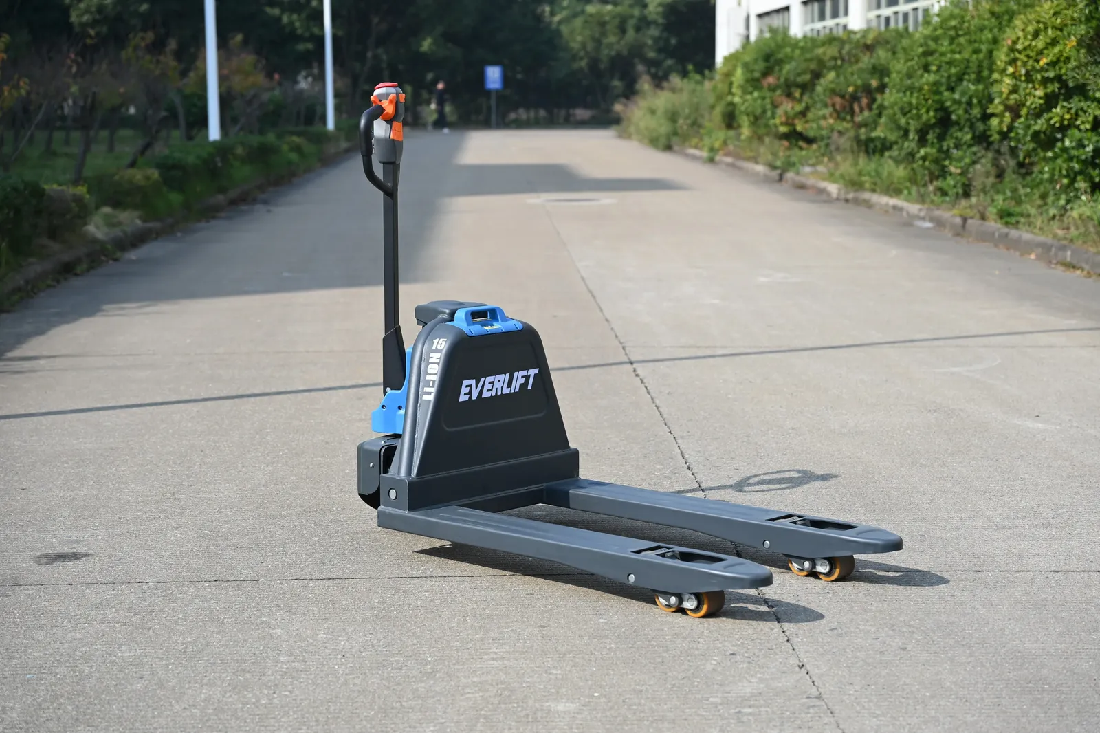 1.5 Ton Electric Pallet Truck Li-ion Lithium Battery 48V detail 3