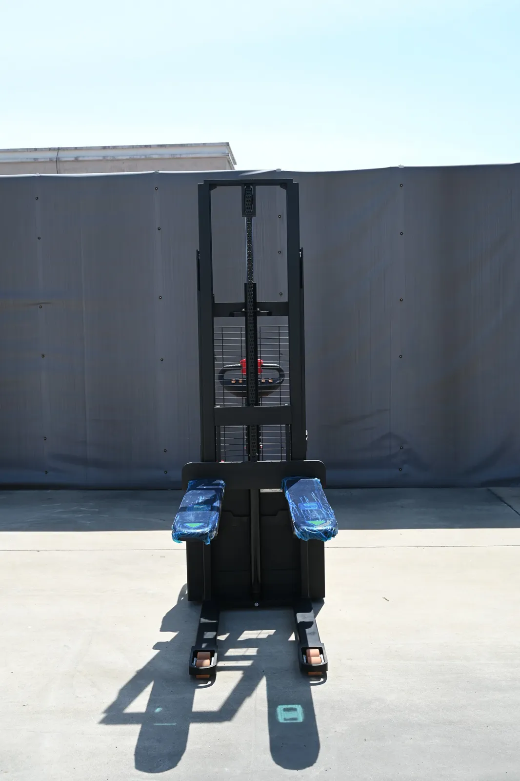 Power Stacker 1500 kg detail 8