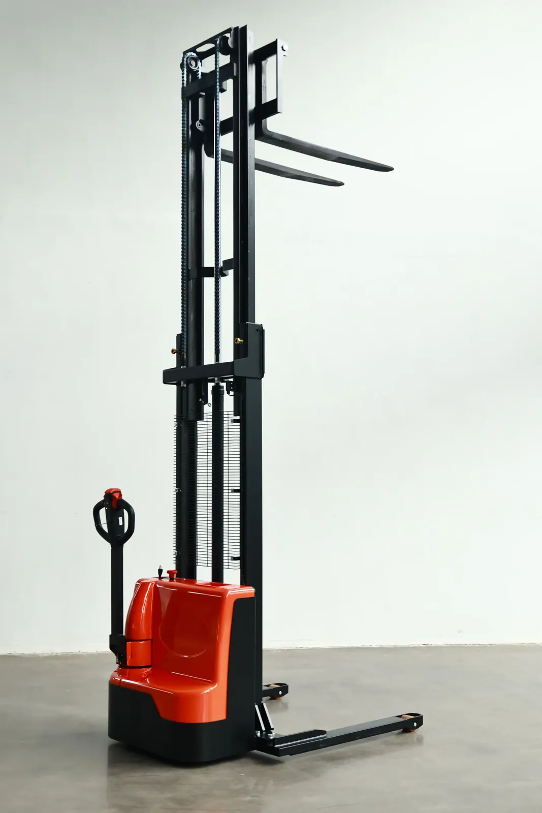 1.2ton 1.5ton 2ton ZAPI AC Driver Standing on Driving Forklift photo 4