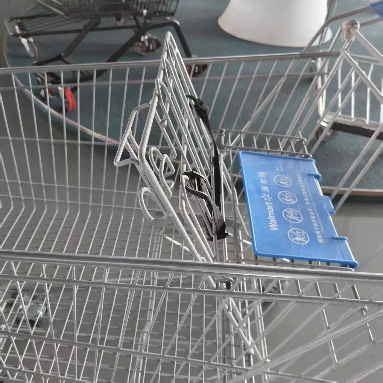 American Style 150L Heavy Duty Shopping Trolley detail 5