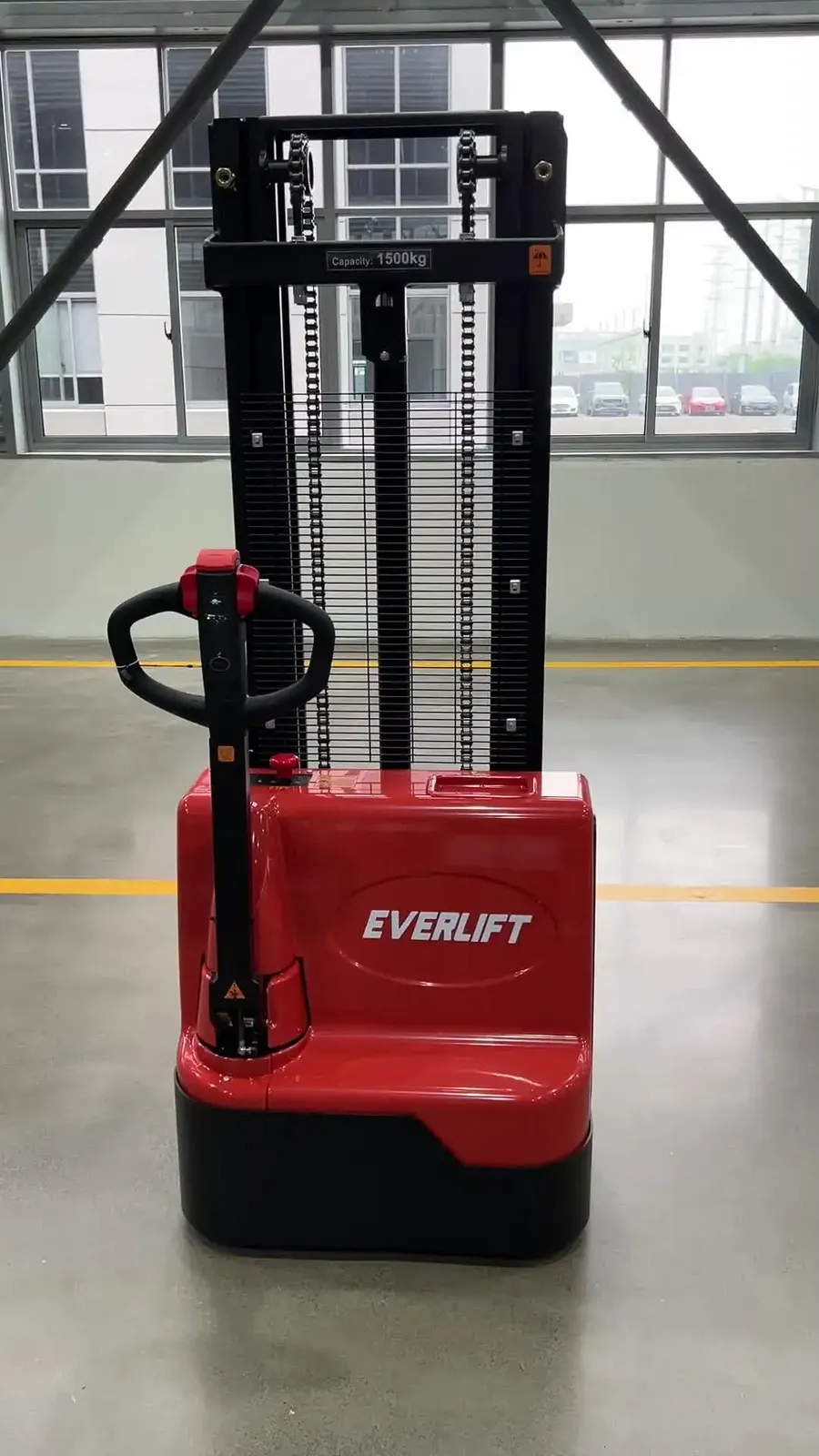 Electric Pallet Stacker 1.5 Ton detail 1