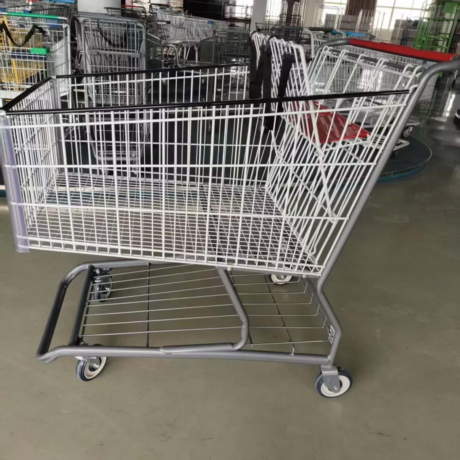 American Style 250L Supermarket Shopping Trolley detail 2