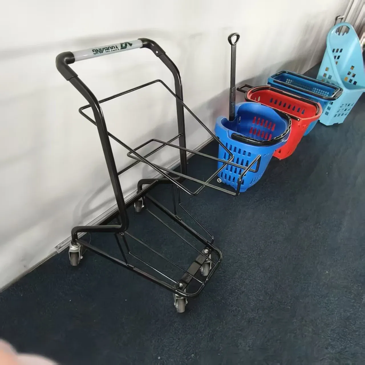 Retail Store Black Steel Mesh Shopping Trolley photo 4