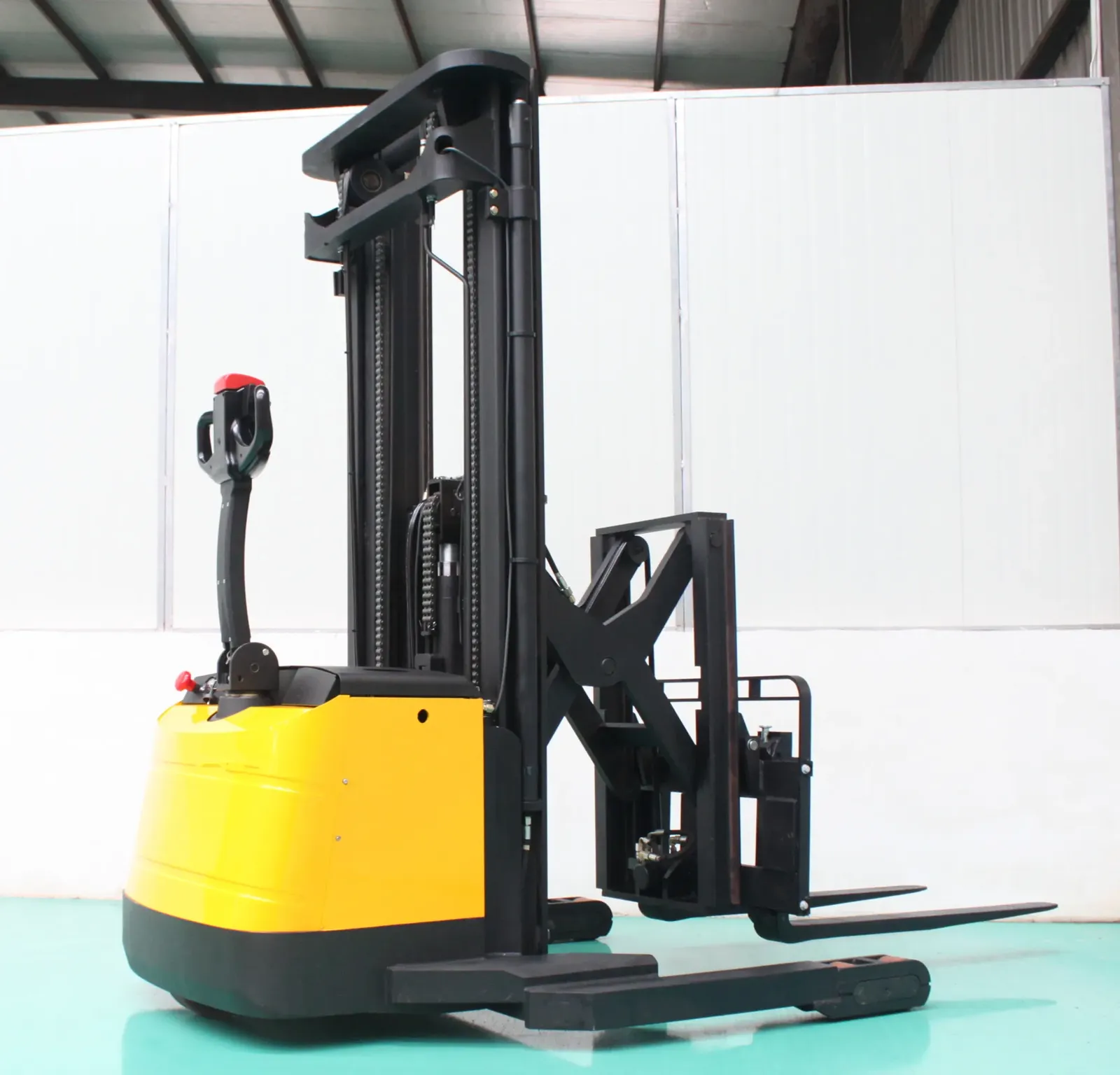 1400 kg Single Scissor Electric Reach Stacker 3m-5.5m detail 6