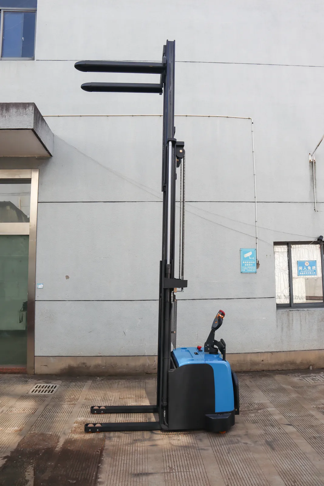 Electric Stacker 200 kg detail 8