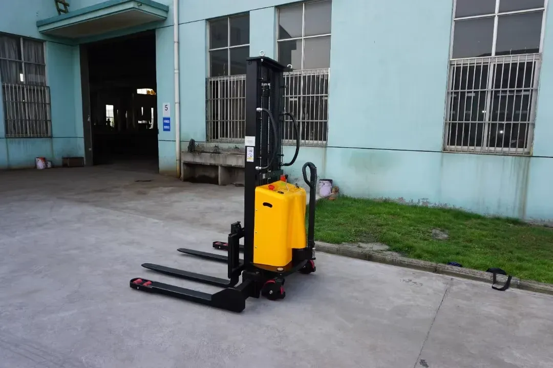 Walkie Stacker 3300Lbs 118Inch Lift Adjustable Forks detail 7