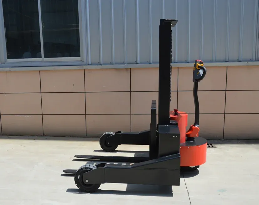 1500 to 2000 kg Heavy-Duty Rough Terrain Pallet Stacker photo 2