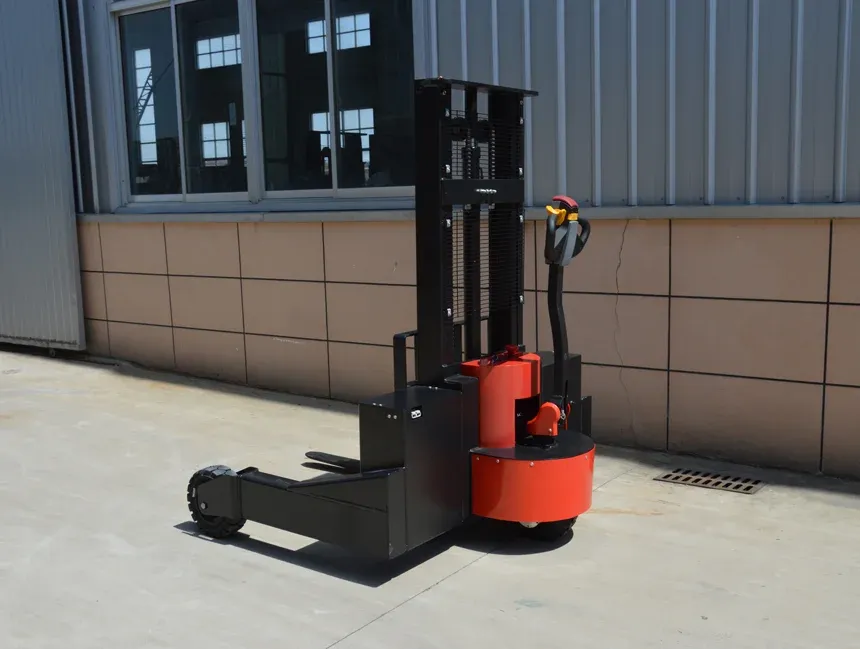 1500 to 2000 kg Heavy-Duty Rough Terrain Pallet Stacker photo 3