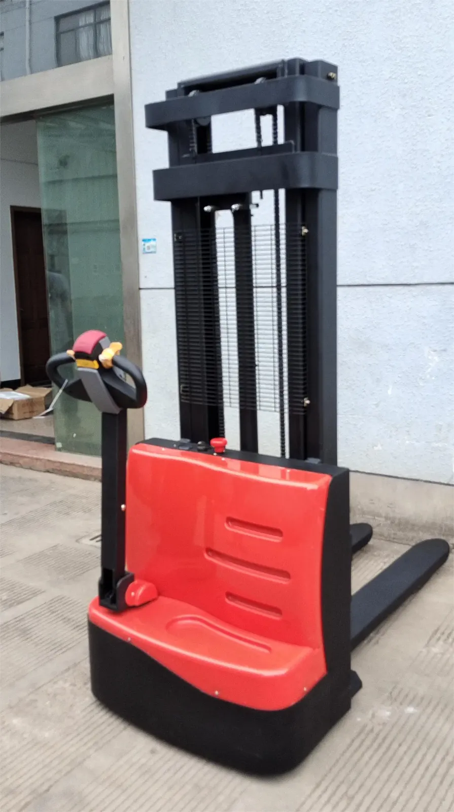 Electric Pallet Stacker Forklift 1.5Ton Walkie detail 5