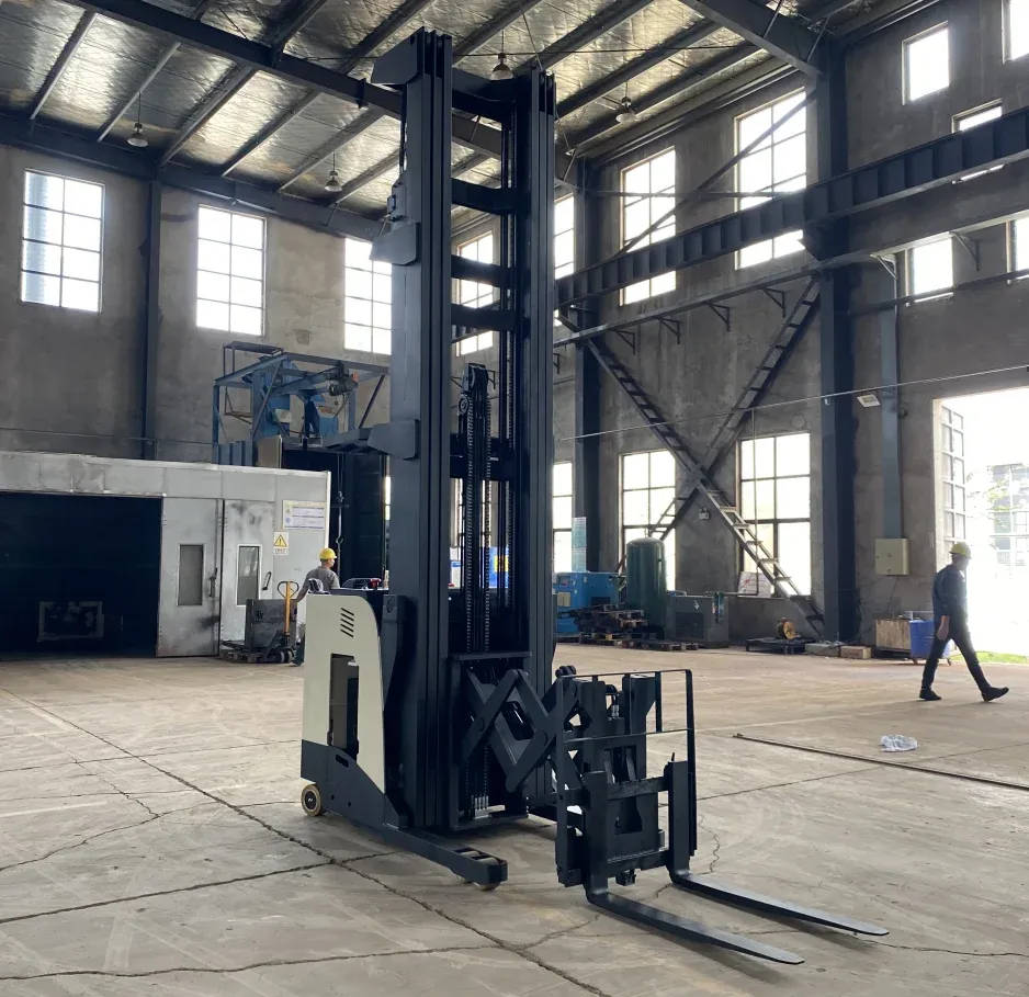 CQD16J Stand on High Mast Electric Reach Truck 1500 kg detail 3