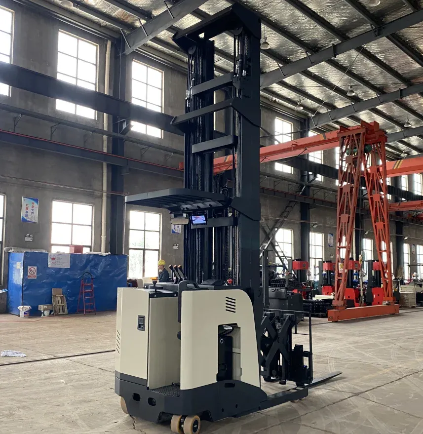 CQD16J Stand on High Mast Electric Reach Truck 1500 kg detail 4