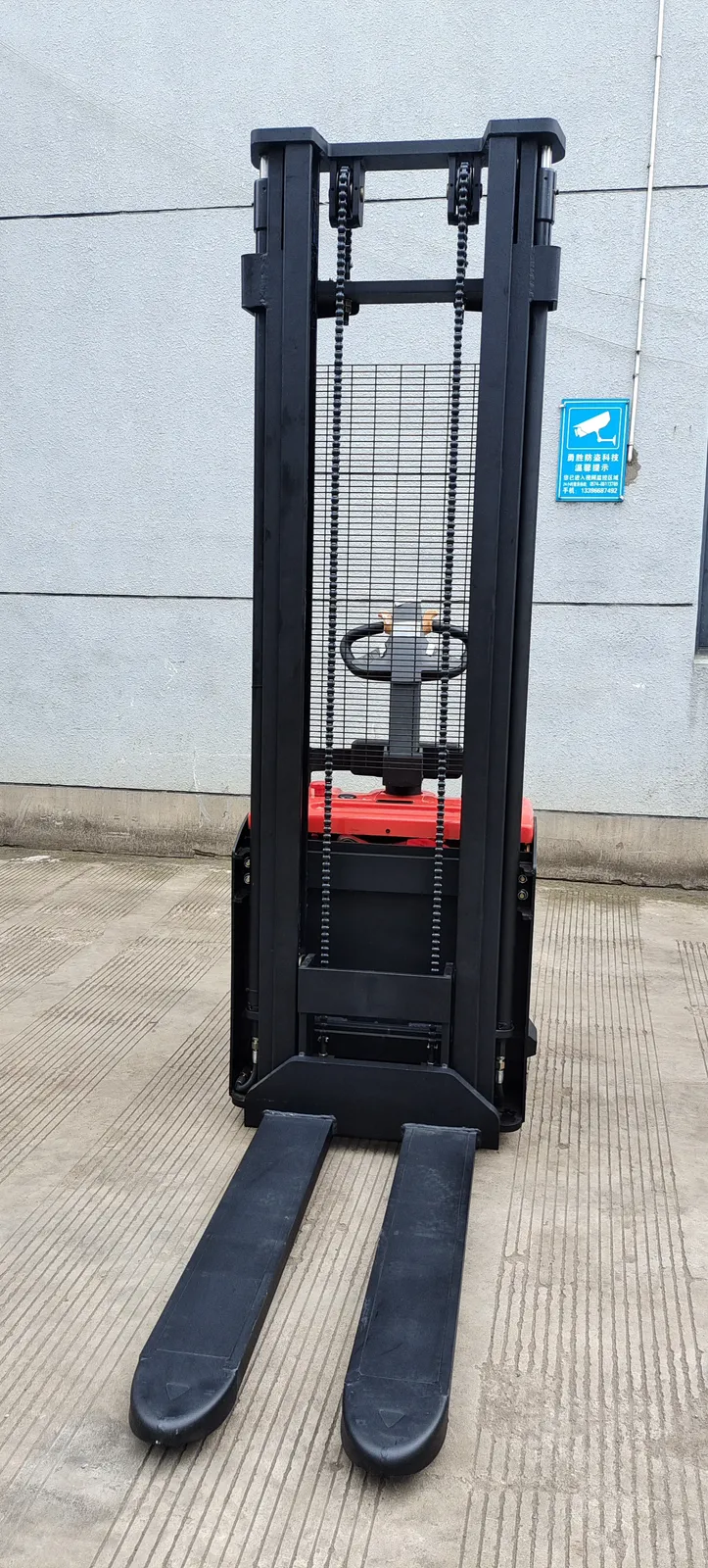 Stand on Electric Pallet Stacker ELES-20P 2000 kg photo 6