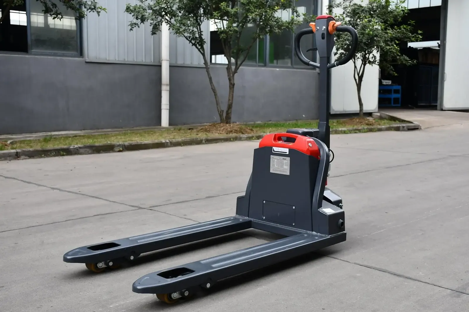 Electric Lithium Battery Pallet Truck 1.5 Ton detail 7