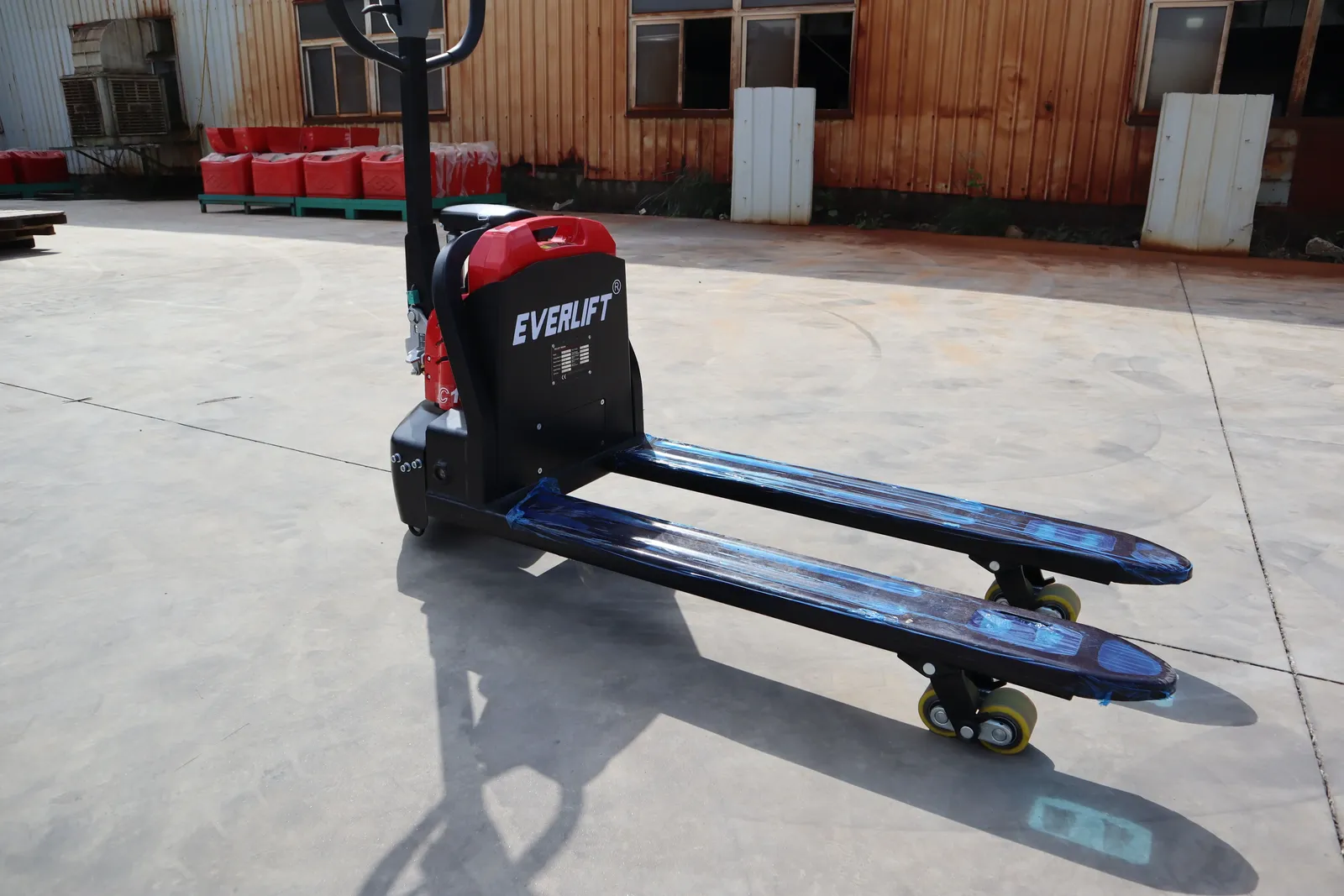 Electric Lithium Battery Pallet Truck 1.5 Ton photo 2