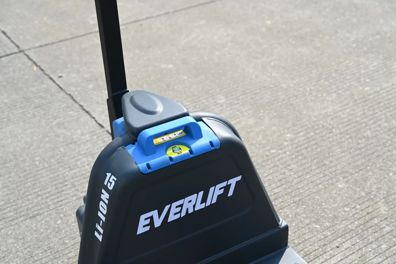 Walkie Electric Lithium Pallet Truck 1.5 Ton detail 4