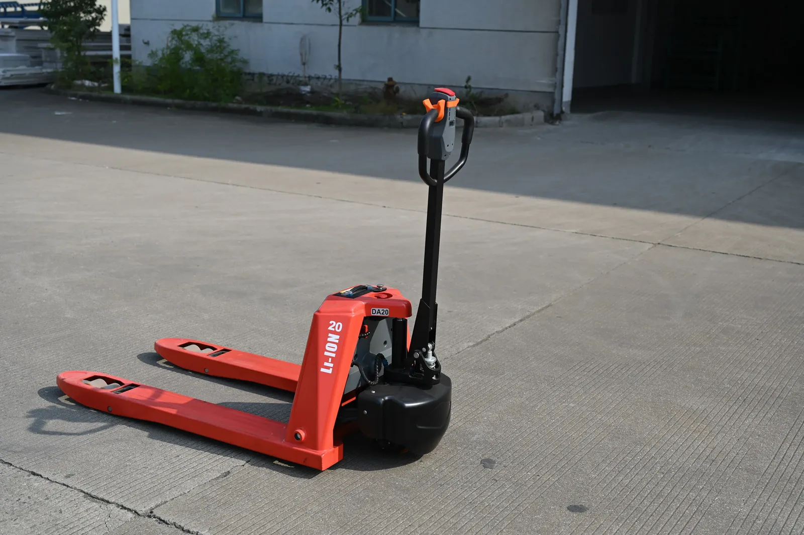 Lithium Battery Electric Pallet Jack 1.5 Ton 2 Ton photo 5