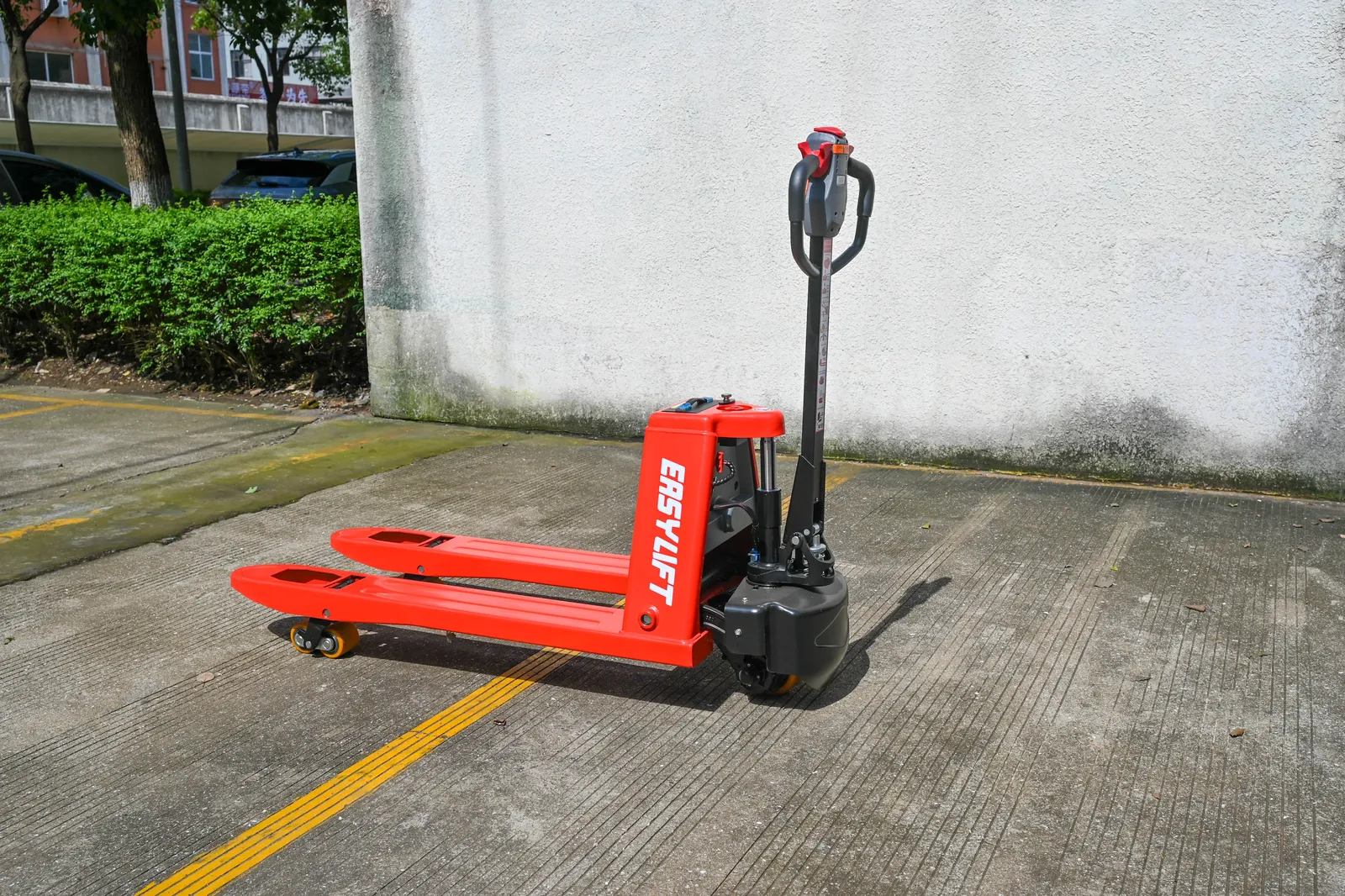 Lithium-Ion Battery Electric Pallet Jack 1.5 Ton/2 Ton photo 2