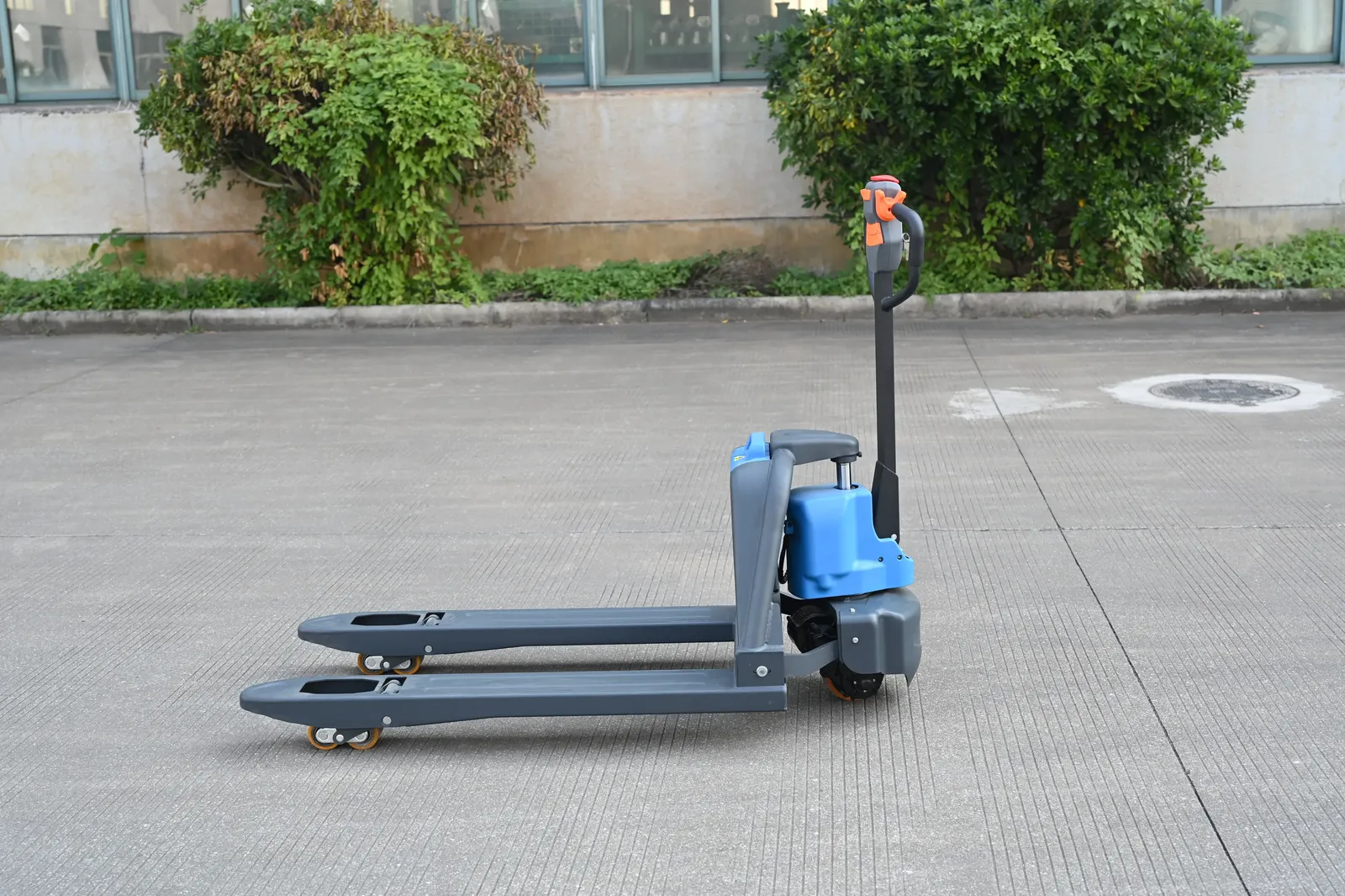 ELEP-15ZLI 1.5 Ton Walkie Brushless Electric Pallet Truck photo 4