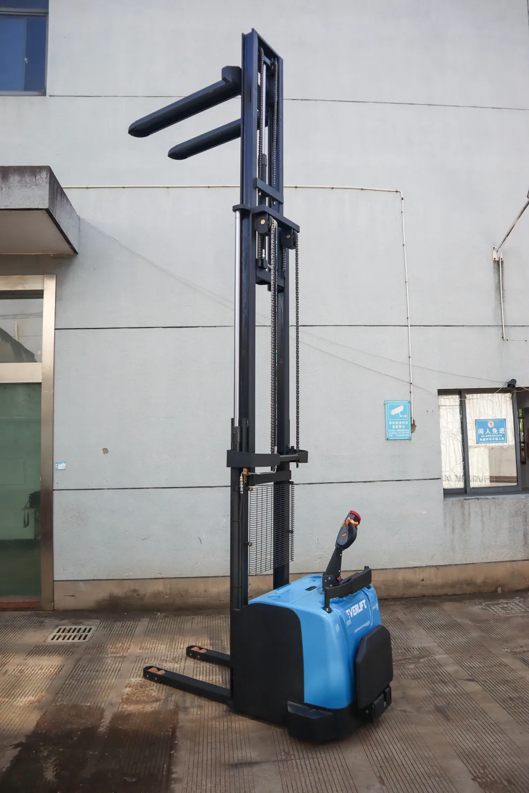 Full Electric Walkie Pallet Stacker 1.5 Ton 2 Ton photo 5