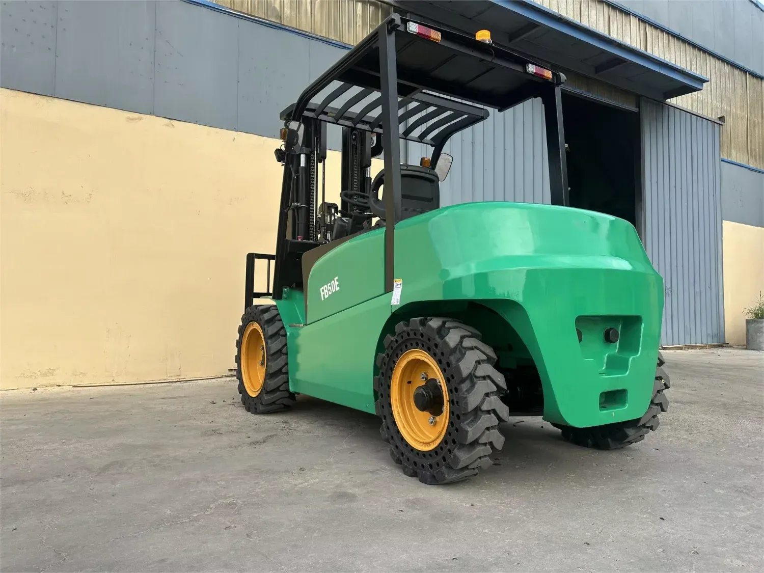 3 Ton Diesel Forklift Truck with Isuzu Engine 3000 kg detail 4