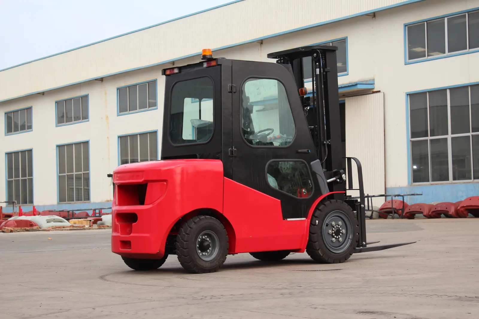 Full 3 Ton Diesel Forklift Truck With Cabin Wholesale photo 5