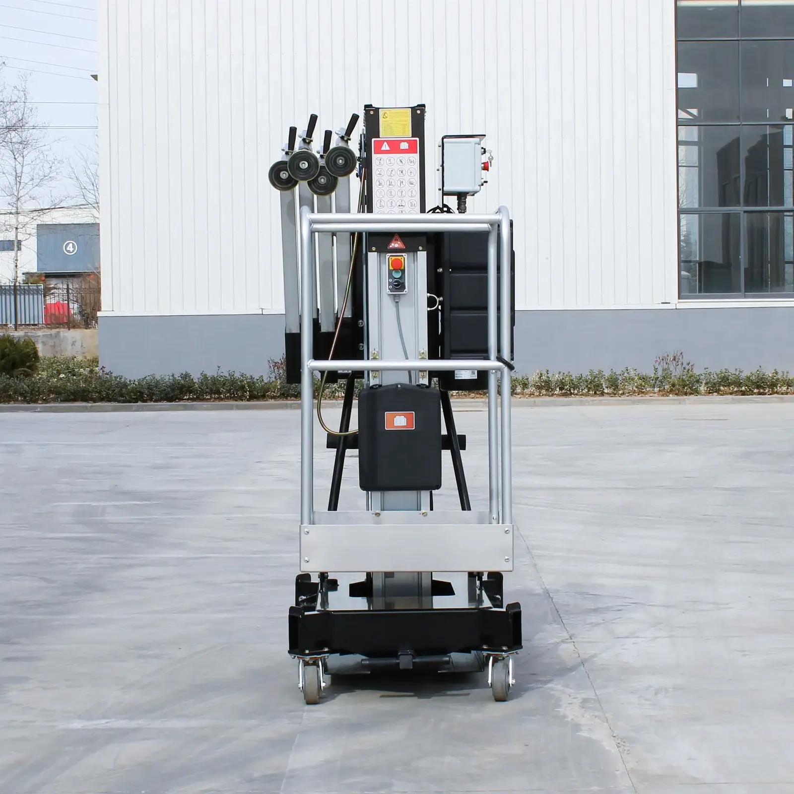 AWP 6M 8M 12M Mobile Aluminium Work Platform Tilt Towing detail 2