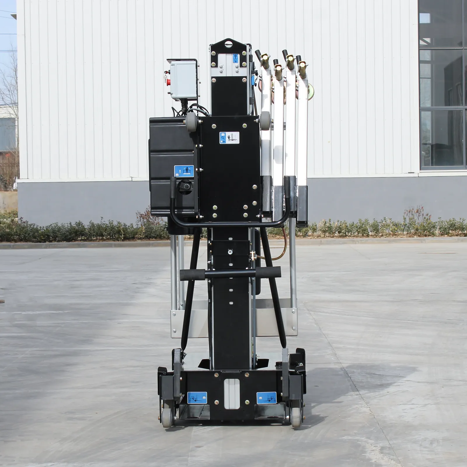 AWP 6M 8M 12M Mobile Aluminium Work Platform Tilt Towing photo 5