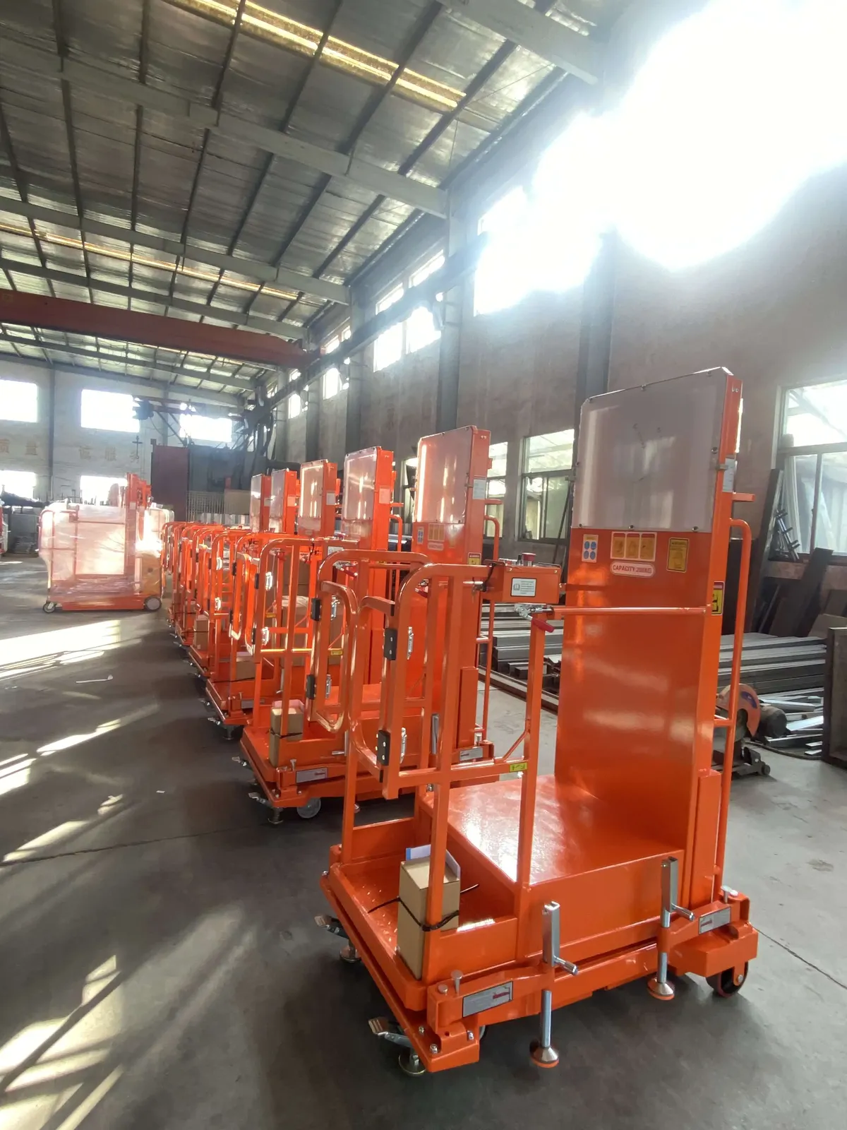 Full Electric Order Picker Remote Control Electric Lifter detail 5