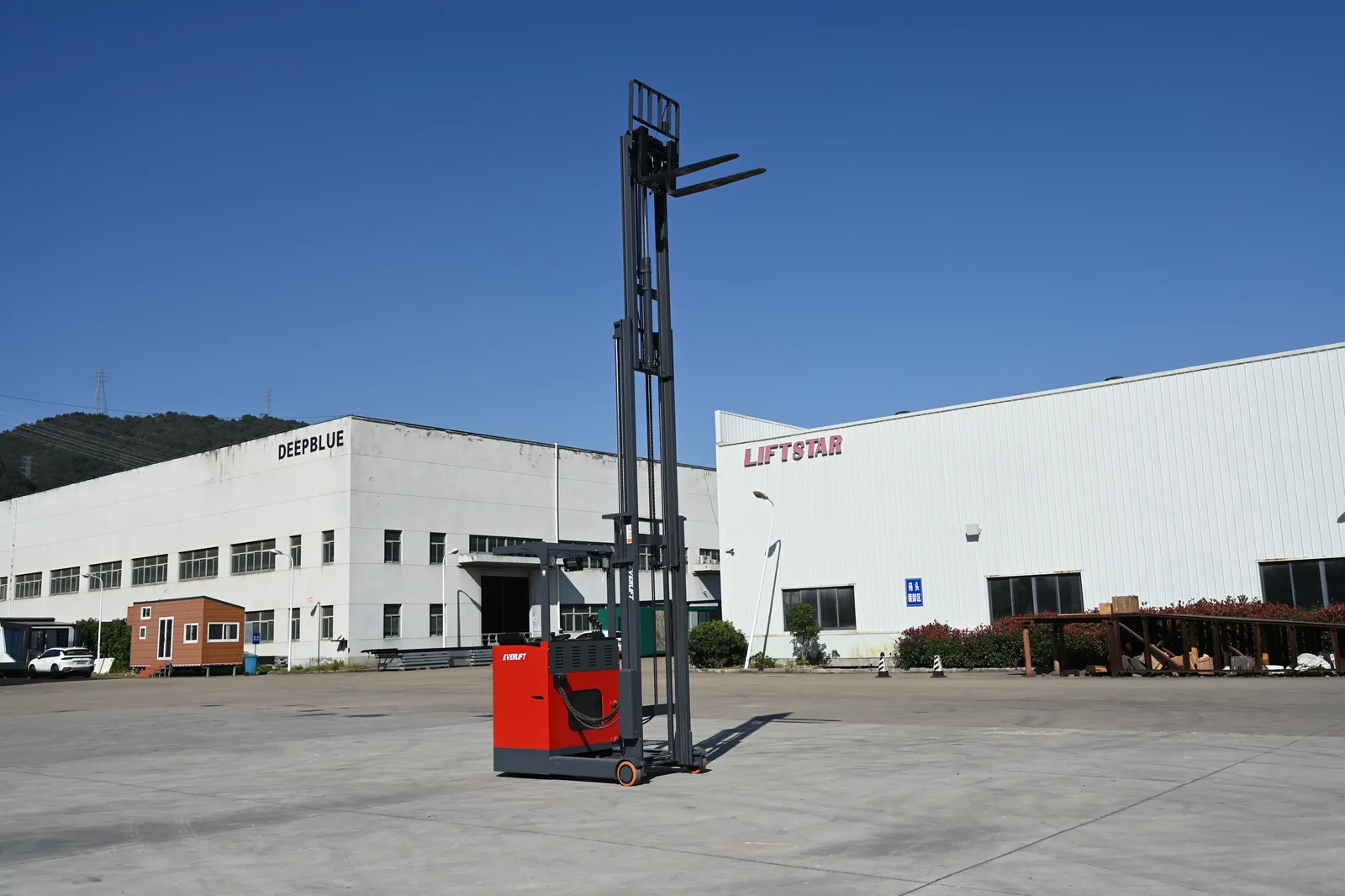 48V Electric Reach Truck 1.5 Ton 2 Ton photo 6